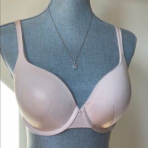 NWOT VICTORIA’S SECRET BRA